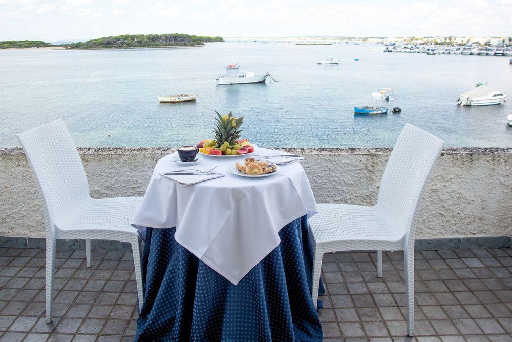 Isola Lo Scoglio Hotel