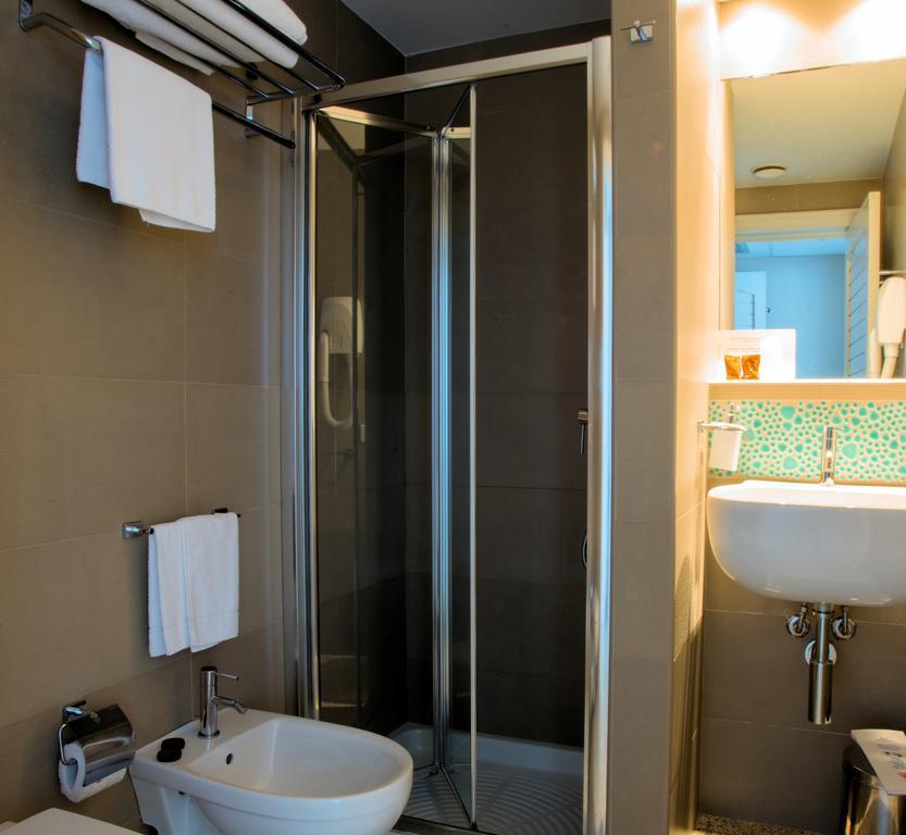 Isola Lo Scoglio Hotel 3*